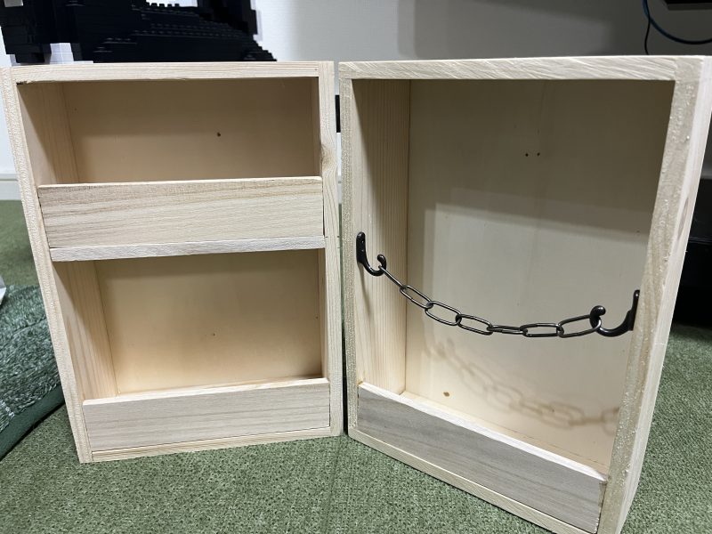 完成した木製のスパイスボックス